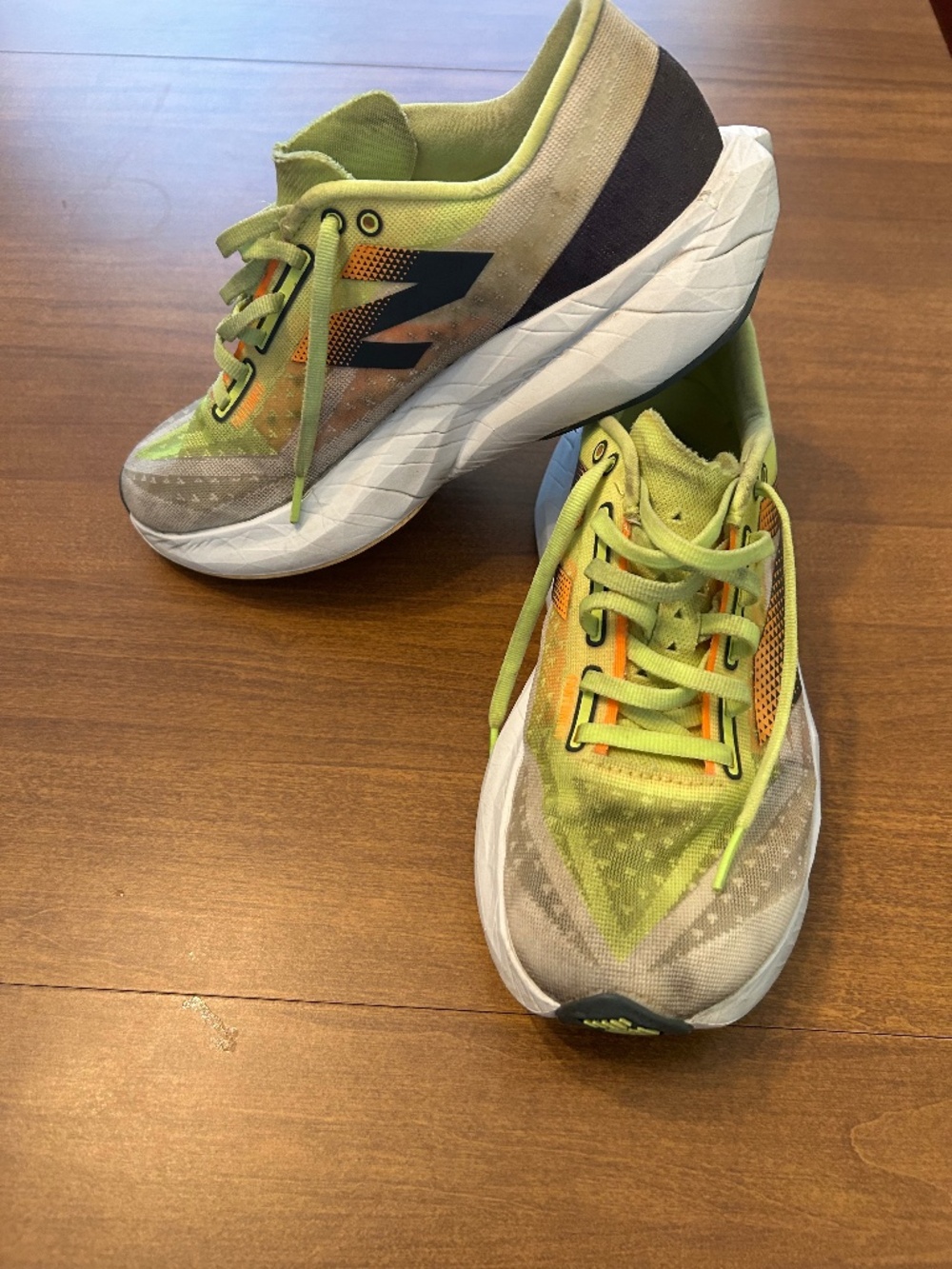New Balance Rebel v4